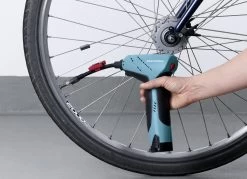 EASYmaxx Akku-Handkompressor -Deko Garten Verkauf easymaxx akku handkompressor farbe blau schwarz 2