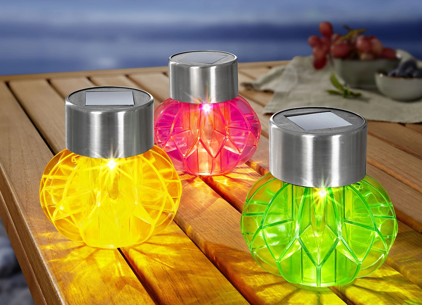Farbenfrohe Solarleuchten Aus Wetterfestem Kunststoff, 3er-Set 4 Farbenfrohe Solarleuchten Aus Wetterfestem Kunststoff, 3er-Set – Bild 2