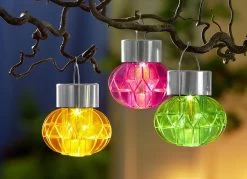 Farbenfrohe Solarleuchten Aus Wetterfestem Kunststoff, 3er-Set 7 Farbenfrohe Solarleuchten Aus Wetterfestem Kunststoff, 3er-Set -Deko Garten Verkauf farbenfrohe solarleuchten aus wetterfestem kunststoff 3er set farbe bunt 2