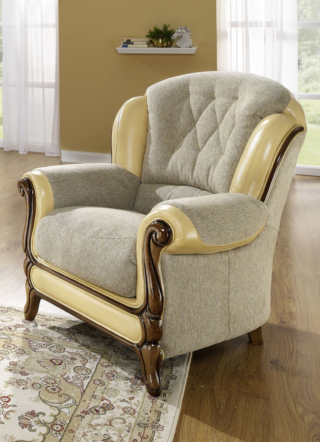 Frei Im Raum Aufstellbare Polstermöbel Mit Edlen Holzchatosen 4 Frei Im Raum Aufstellbare Polstermöbel Mit Edlen Holzchatosen – Bild 2