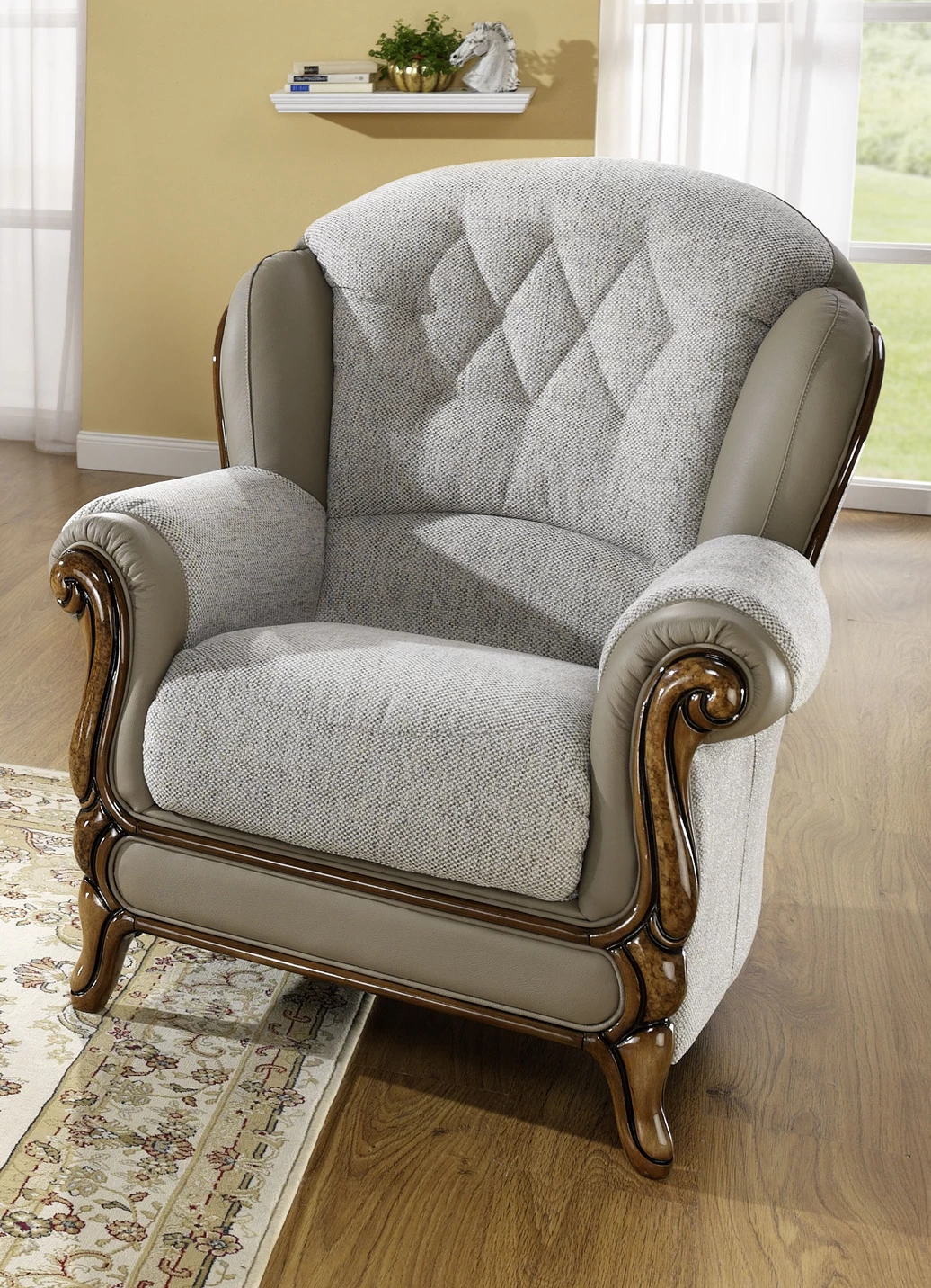 Frei Im Raum Aufstellbare Polstermöbel Mit Edlen Holzchatosen 8 Frei Im Raum Aufstellbare Polstermöbel Mit Edlen Holzchatosen – Bild 6