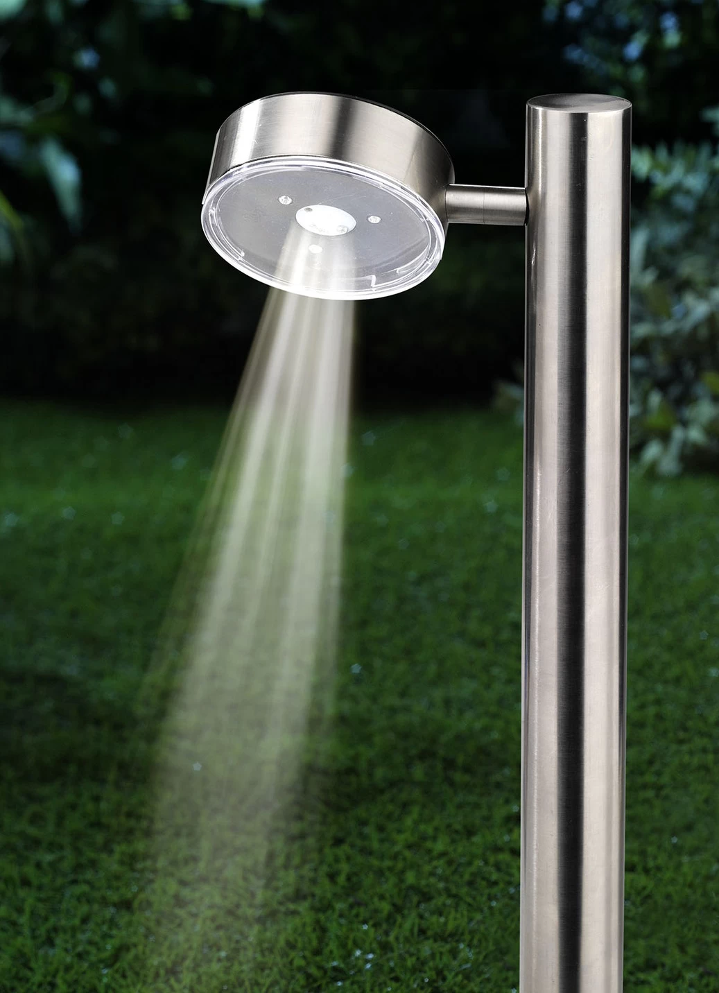 GRUNDIG LED Wegeleuchte 4 GRUNDIG LED Wegeleuchte – Bild 2