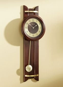 Hochwertige Wanduhr Mit Gehäuse In Wurzelnussbaum-Optik
