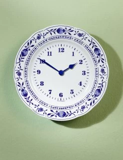 Keramik-Wanduhr Mit Klassischem Zwiebelmuster