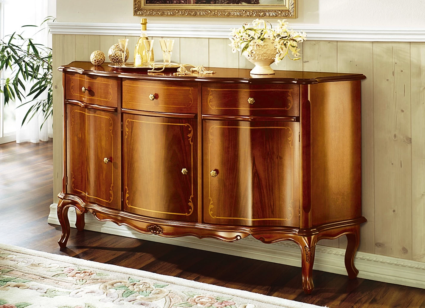 Kommode Mit Intarsien-Arbeiten An Den Fronten 7 Kommode Mit Intarsien-Arbeiten An Den Fronten – Bild 5