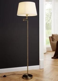 Stehleuchte Aus Messingfarbenem Metall
