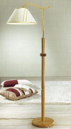 Stehleuchte Mit Schwenkschirm