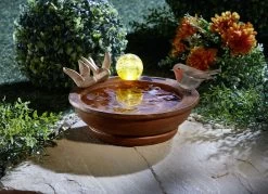 Vogeltränke Mit Solarkugel