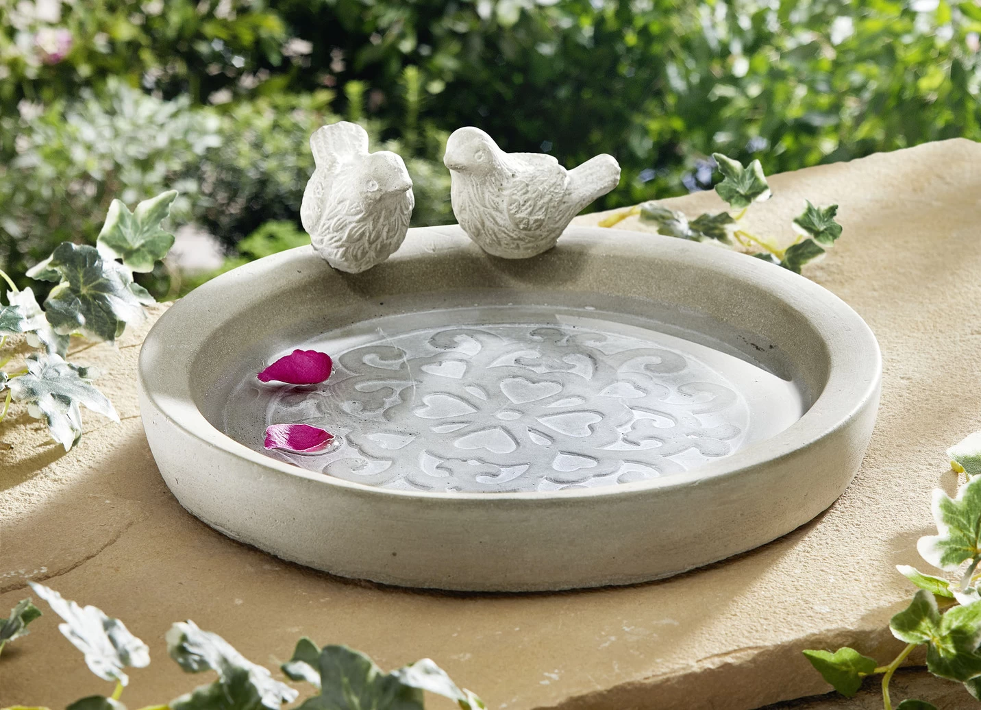 Zeitlose Vogeltränke Aus Zement 3 Zeitlose Vogeltränke Aus Zement